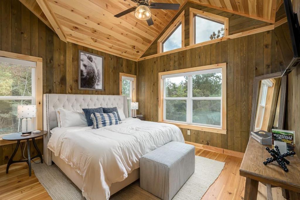The Llaguna Lodge - New Cabin, Sleeps 10, Fire Pit, Hot Tub, In Blue Ridge , Ga Exterior foto